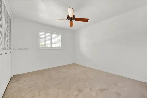 9020 SW 94th Avenue Miami FL 33176