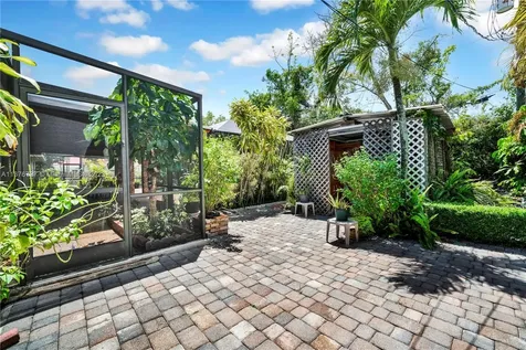 9020 SW 94th Avenue Miami FL 33176