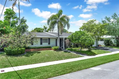 9020 SW 94th Avenue Miami FL 33176