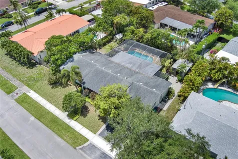 9020 SW 94th Avenue Miami FL 33176