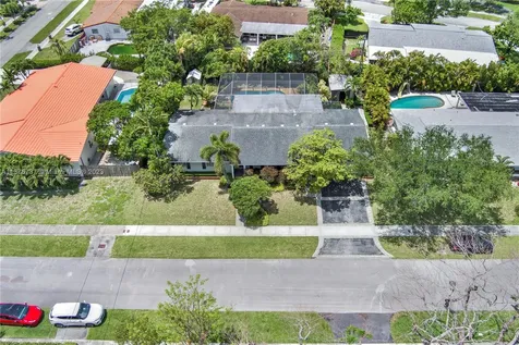 9020 SW 94th Avenue Miami FL 33176