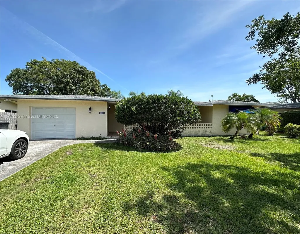 9311 SW 166th Street Palmetto Bay FL 33157