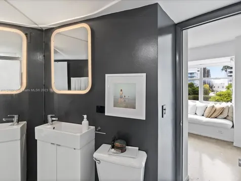 1881 Washington Avenue Miami Beach FL 33139