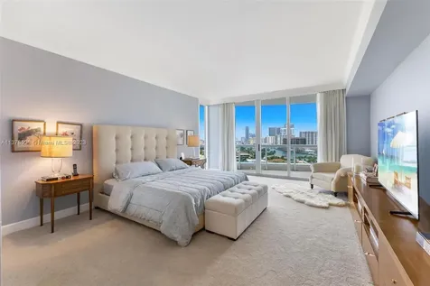 21200 Point Place Aventura FL 33180