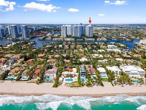 21200 Point Place Aventura FL 33180