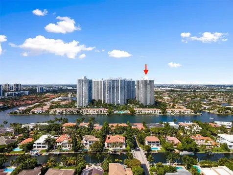 21200 Point Place Aventura FL 33180