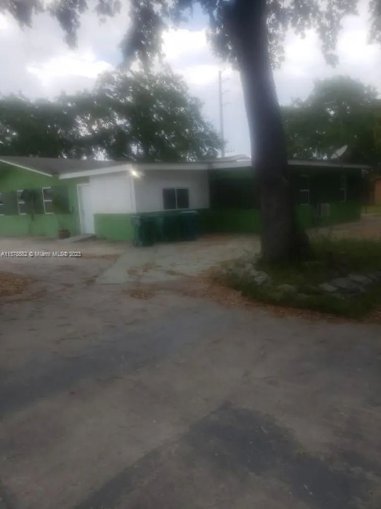 3379 NW 51st Terrace Miami FL 33142