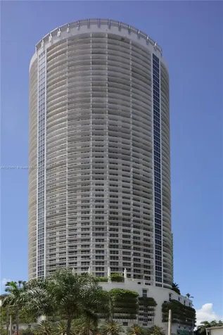 1750 N Bayshore Drive Miami FL 33132
