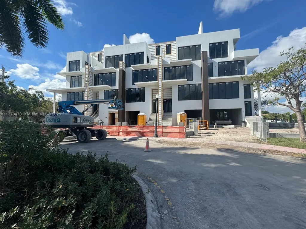 7300 Trouville Esplanade Miami Beach FL 33141