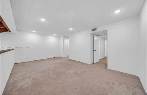 1120 SW 131st Place Circle N Miami FL 33184