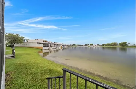 1120 SW 131st Place Circle N Miami FL 33184
