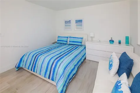 5005 Collins Avenue Miami Beach FL 33140