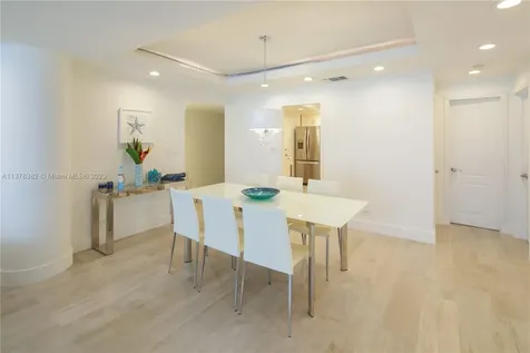 5005 Collins Avenue Miami Beach FL 33140