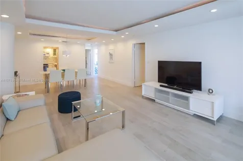 5005 Collins Avenue Miami Beach FL 33140