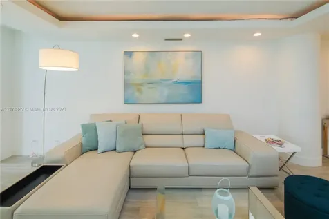 5005 Collins Avenue Miami Beach FL 33140