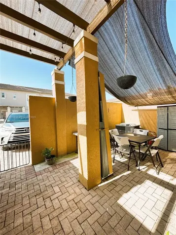 14628 SW 6th Street Pembroke Pines FL 33027
