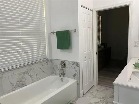 10256 SW 59th Street Cooper City FL 33328