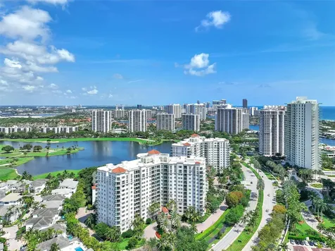 19900 E Country Club Drive Aventura FL 33180
