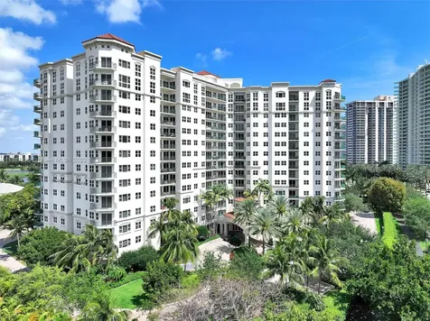 19900 E Country Club Drive Aventura FL 33180