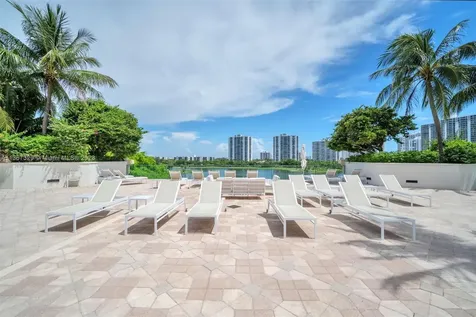 19900 E Country Club Drive Aventura FL 33180