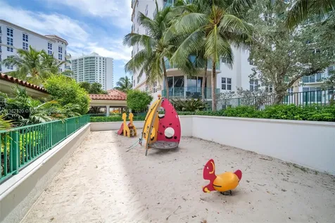 19900 E Country Club Drive Aventura FL 33180