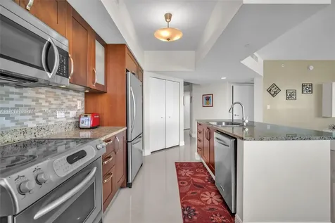 19900 E Country Club Drive Aventura FL 33180