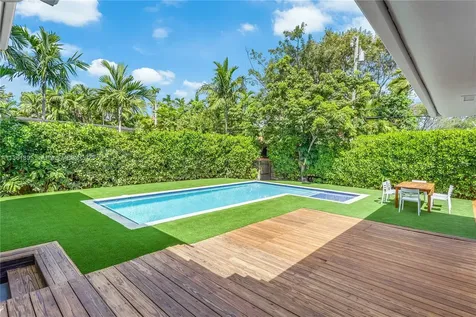 1059 NE 98th Street Miami Shores FL 33138