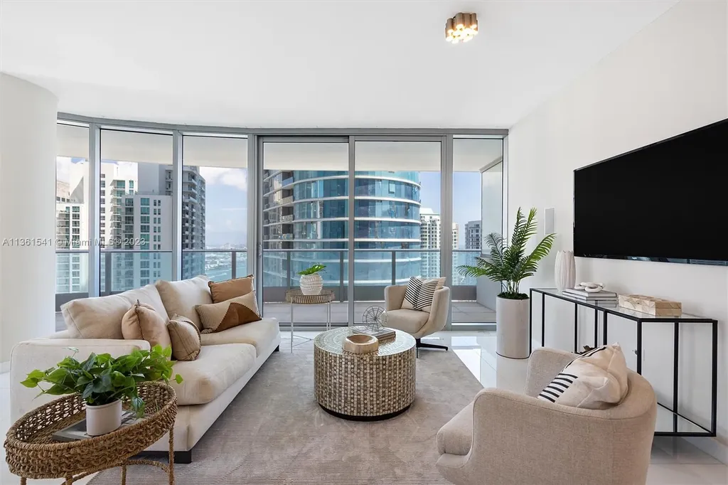 200 Biscayne Boulevard Way Miami FL 33131