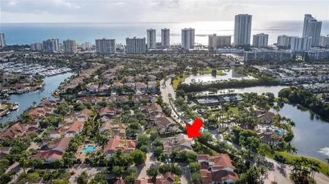 978 Harbor View S Hollywood FL 33019