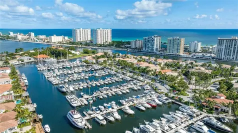 978 Harbor View S Hollywood FL 33019