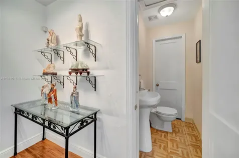 435 SW 33rd Avenue Miami FL 33135