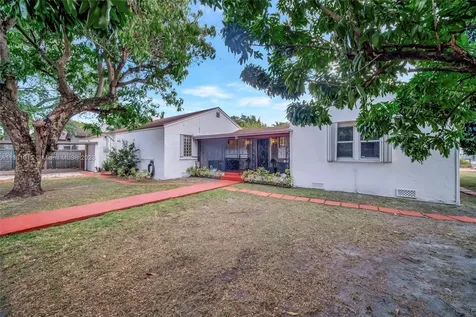 435 SW 33rd Avenue Miami FL 33135