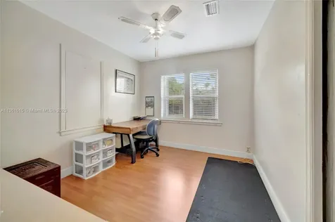 435 SW 33rd Avenue Miami FL 33135
