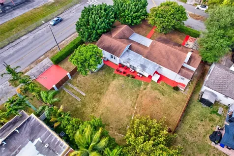 435 SW 33rd Avenue Miami FL 33135