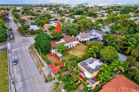 435 SW 33rd Avenue Miami FL 33135