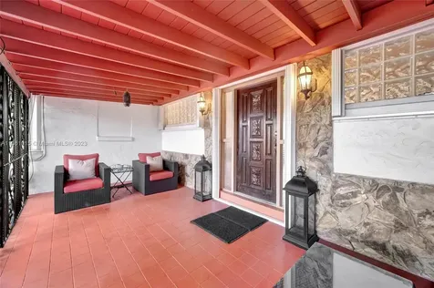 435 SW 33rd Avenue Miami FL 33135