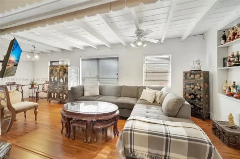 435 SW 33rd Avenue Miami FL 33135