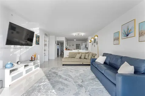 17050 N Bay Road Sunny Isles Beach FL 33160