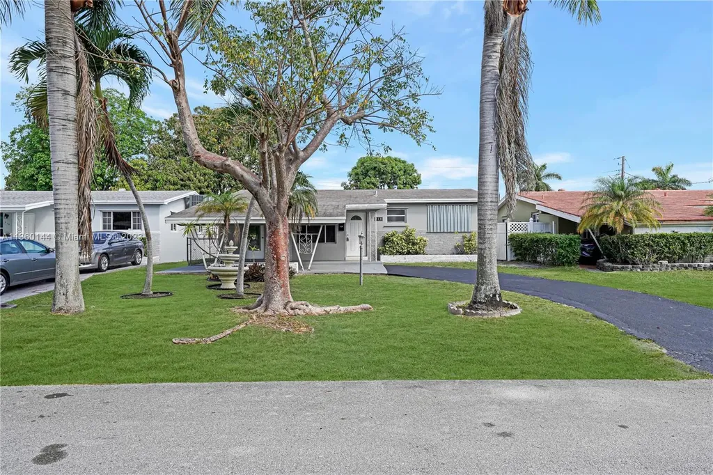 308 SW 8th Street Hallandale Beach FL 33009