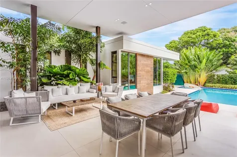 3175 Prairie Avenue Miami Beach FL 33140