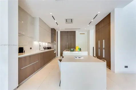 3175 Prairie Avenue Miami Beach FL 33140