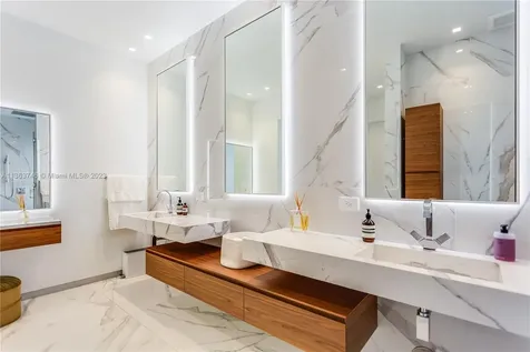 3175 Prairie Avenue Miami Beach FL 33140