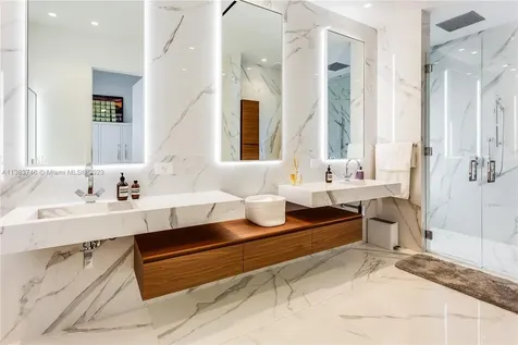 3175 Prairie Avenue Miami Beach FL 33140
