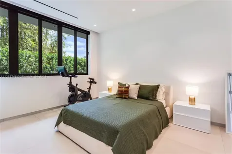 3175 Prairie Avenue Miami Beach FL 33140