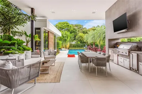 3175 Prairie Avenue Miami Beach FL 33140