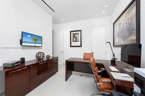 3175 Prairie Avenue Miami Beach FL 33140