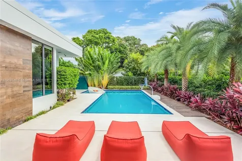 3175 Prairie Avenue Miami Beach FL 33140