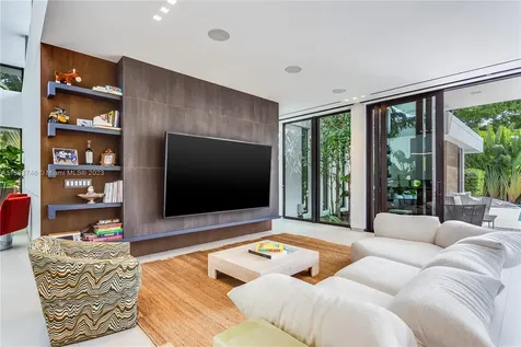 3175 Prairie Avenue Miami Beach FL 33140