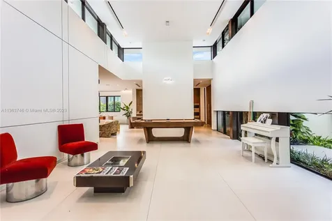 3175 Prairie Avenue Miami Beach FL 33140