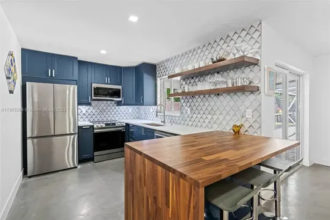 3530 NE 13th Avenue Oakland Park FL 33334
